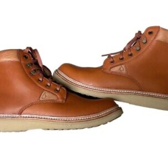 OluKai Men's Kilakila Boots - NWOT - Picture 2 of 3